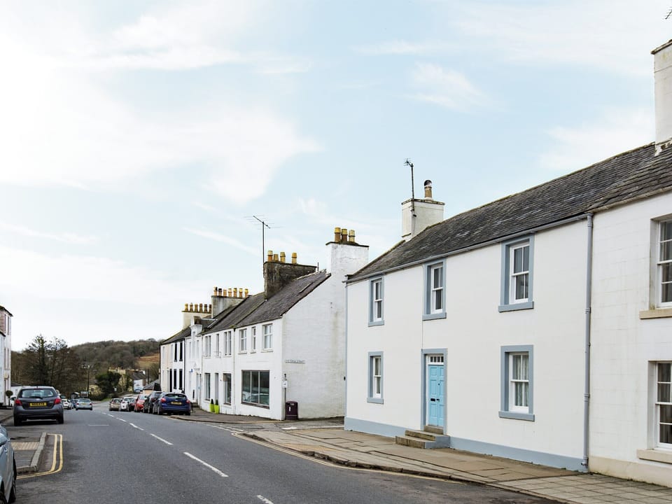 Spacious, terraced cottage | Callander&rsquo;s, Gatehouse of Fleet