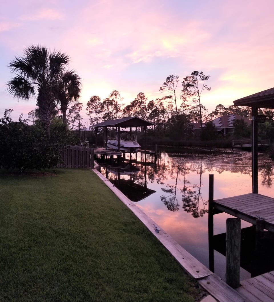 Enjoy the beautiful sunset from the yard. 