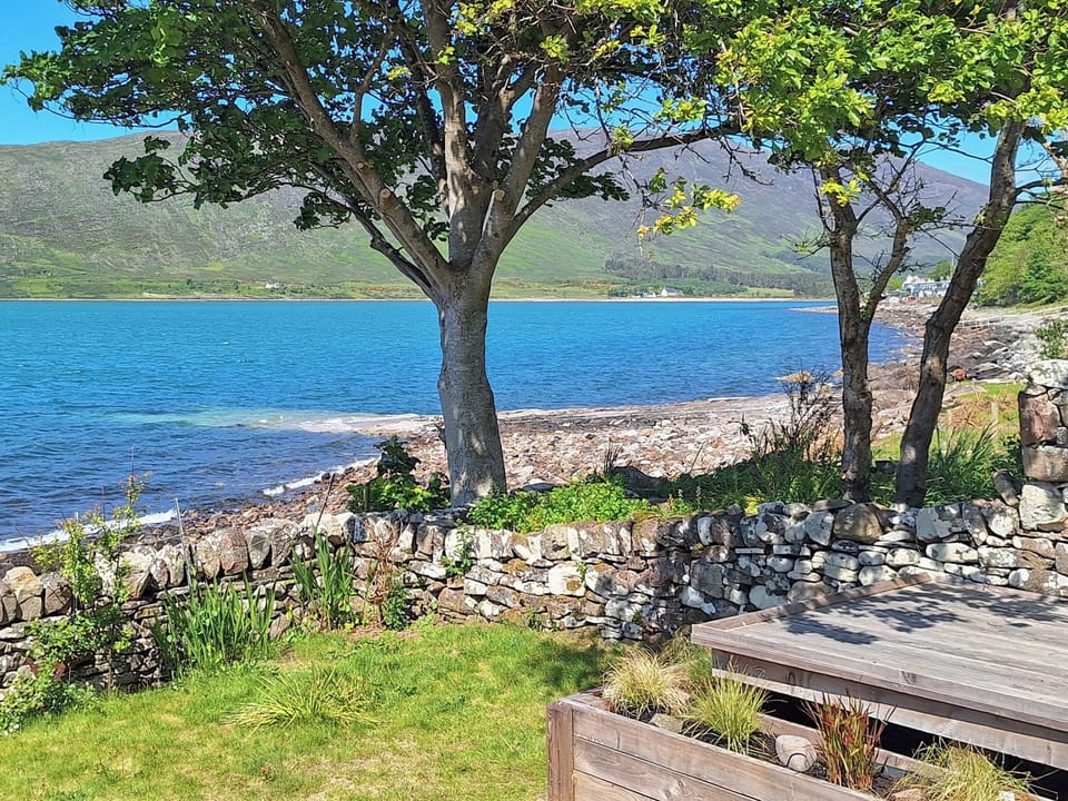 Sitting-out-area | Sanctuary Cottage, Milton, Applecross