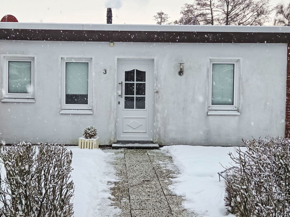 Snow, Winter, House, Home, Door, Freezing, Cottage, Slope, Siding