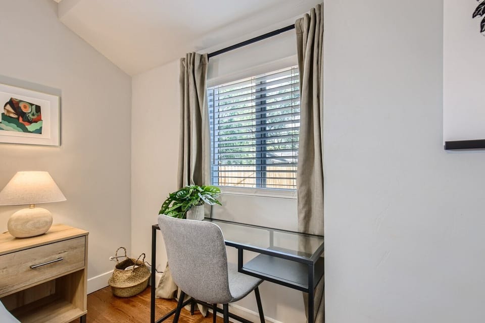 Designated workspace w/ desk, chair and gigabit wifi for steaming & video calls