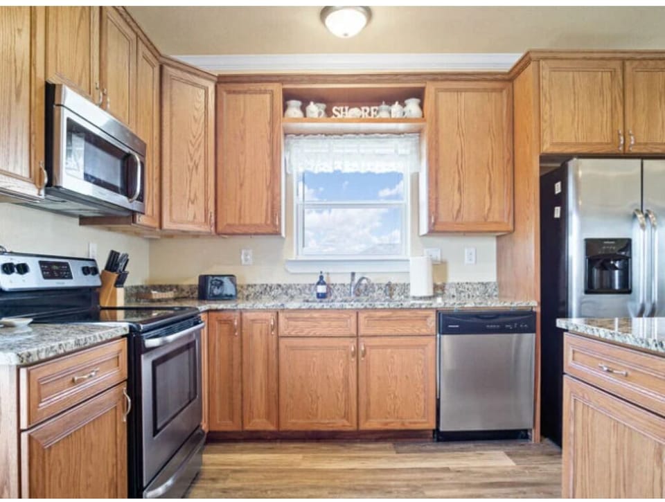 Spacious Gourmet Kitchen