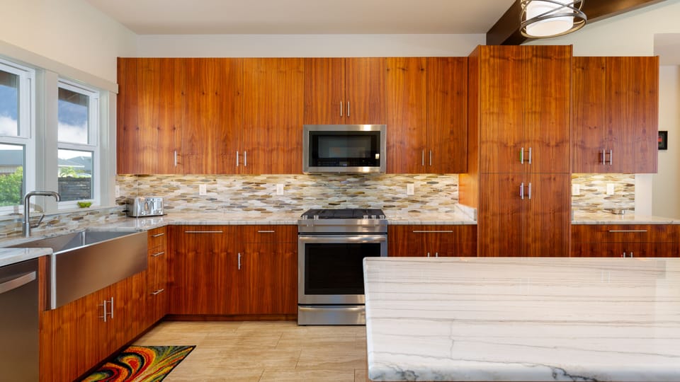 Prepare delicious island inspired meals in the well equipped kitchen