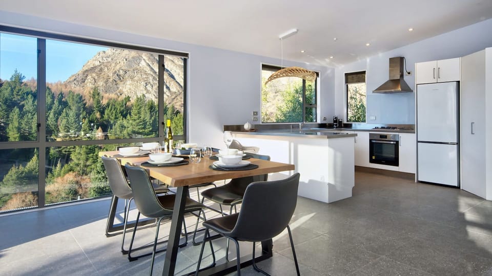 Open Plan lining and dining