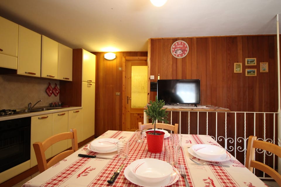 Lunch Area The Ibex Holiday Apartment - Solo Affitti Brevi