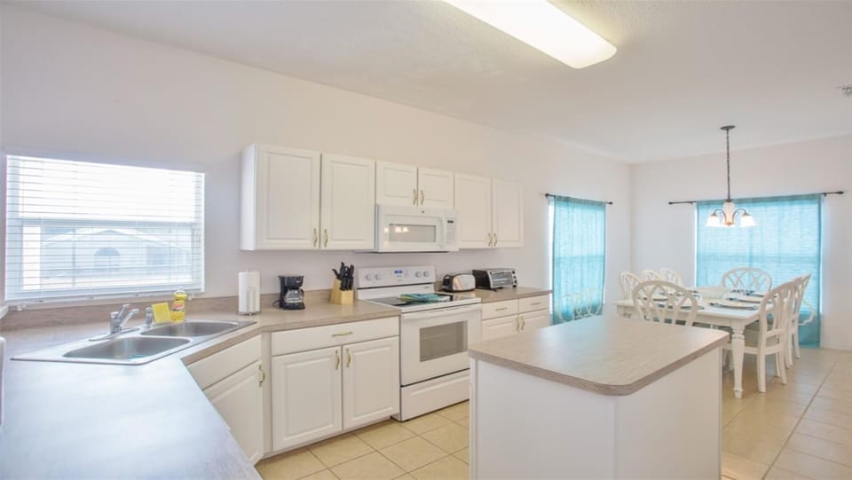 Sweet Home Vacation Home Rentals, Top Resorts Florida Highgate at Legacy Park