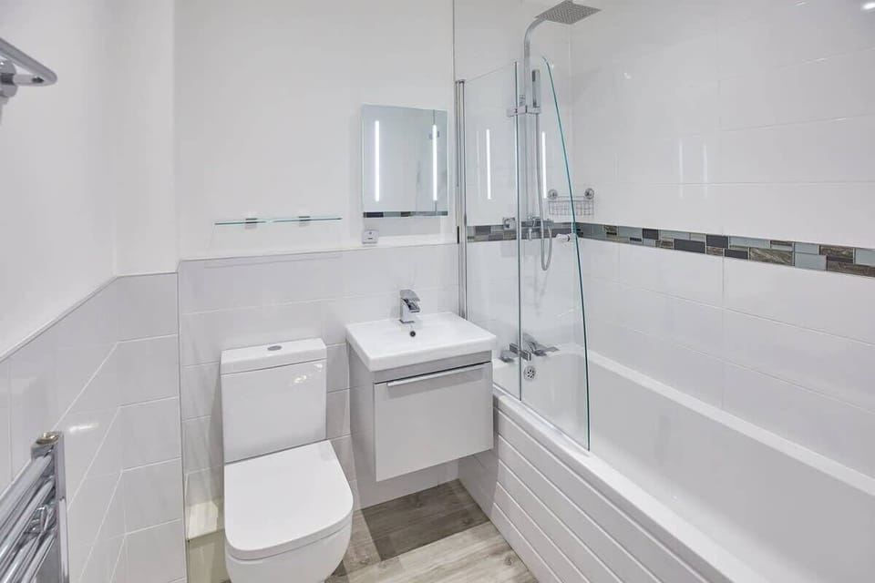 Even Keel, Whitby - Host & Stay