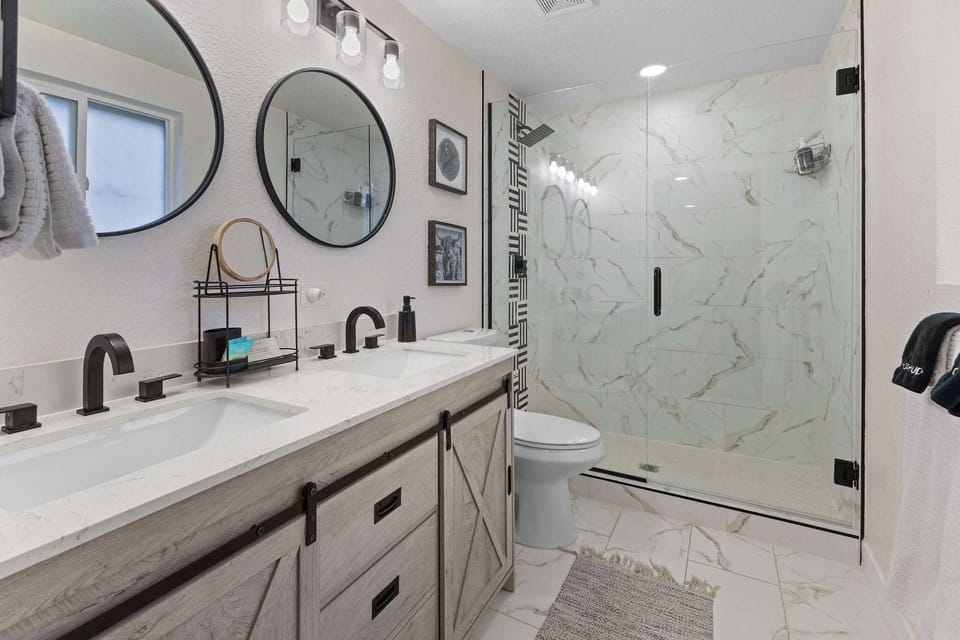 Plenty of counterspace in the master bathroom.