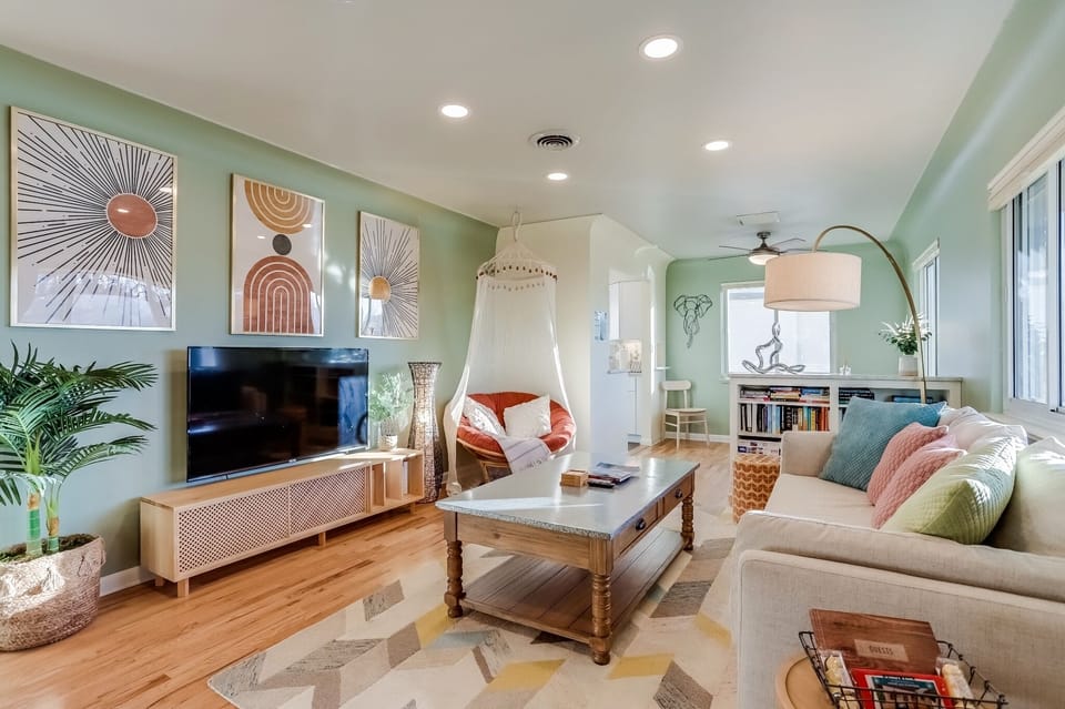 Welcome to 2320 Jamaica.

Please, make yourself at home.