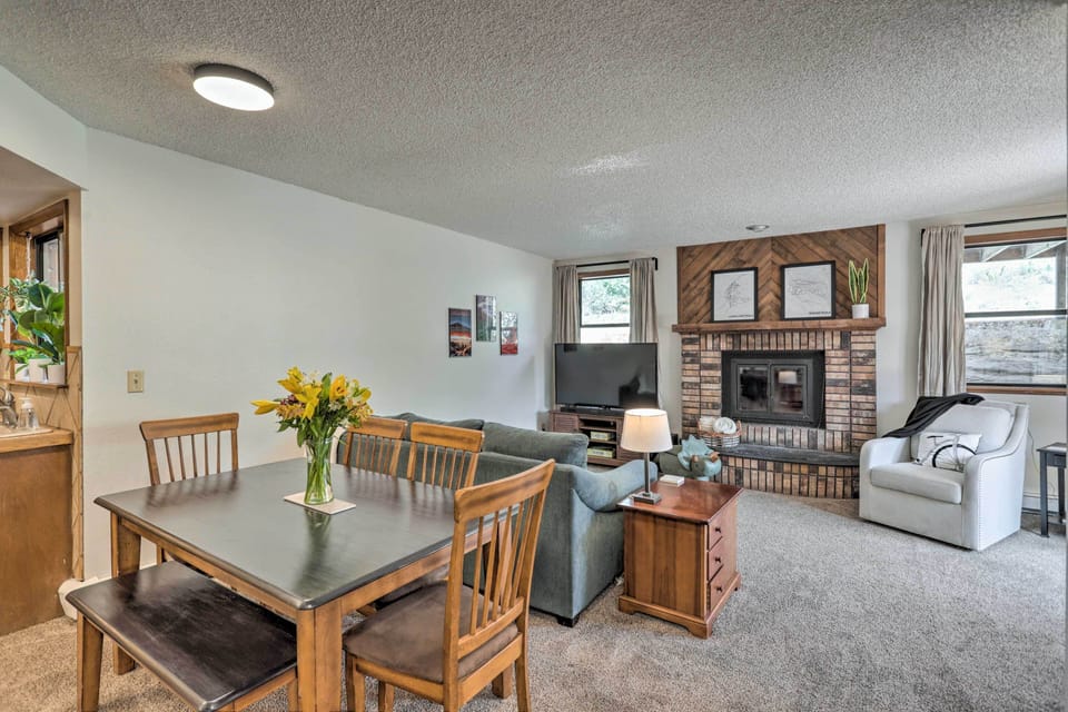 Grand Junction Vacation Rental | 3BR | 1.5BA | 1,058 Sq Ft | Stairs Required