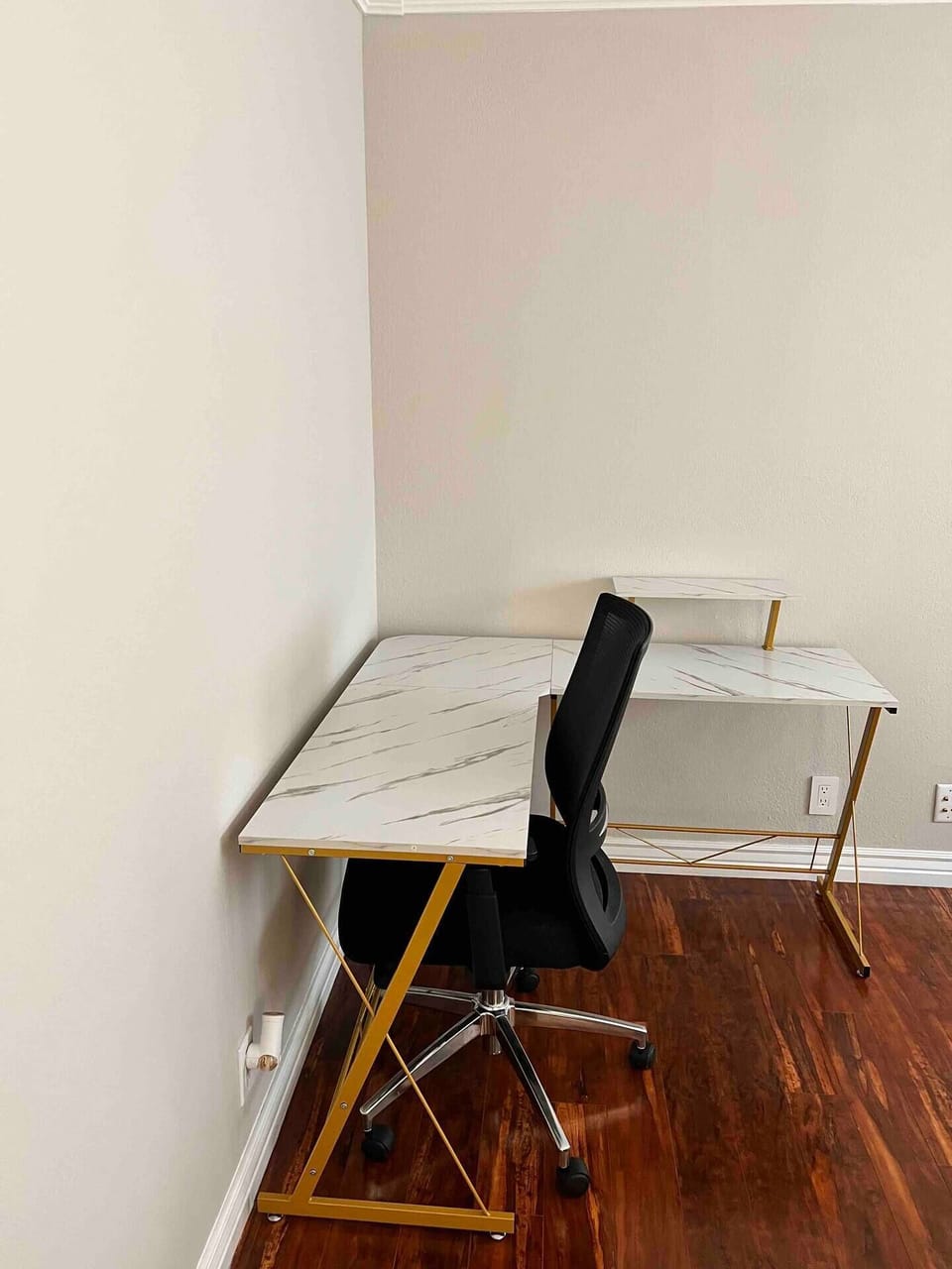 Bedroom 1 (lower floor)