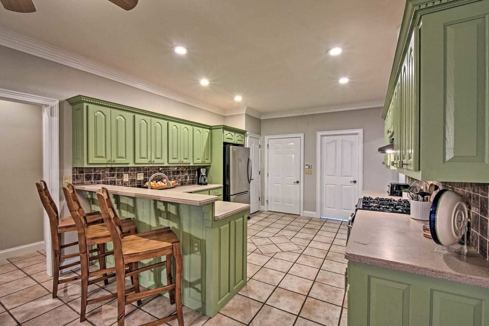 Spacious Kitchen | Fully Equipped | Cookware & Utensils