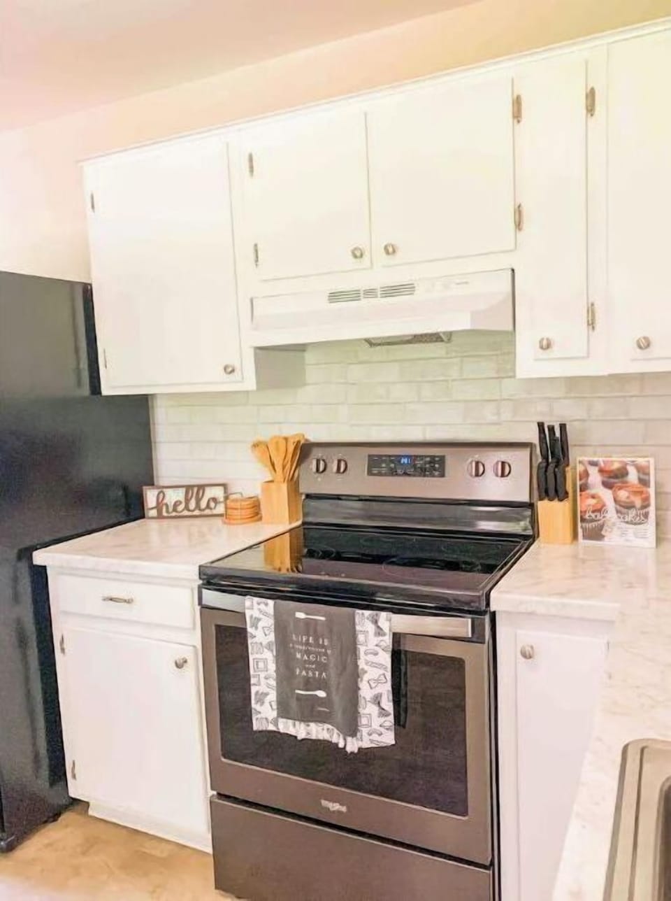Full size electric range and stove for any cooking needs