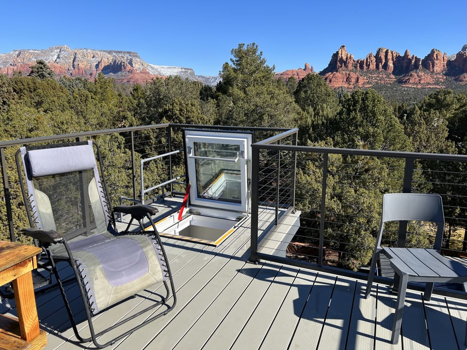 Rooftop deck access hatch