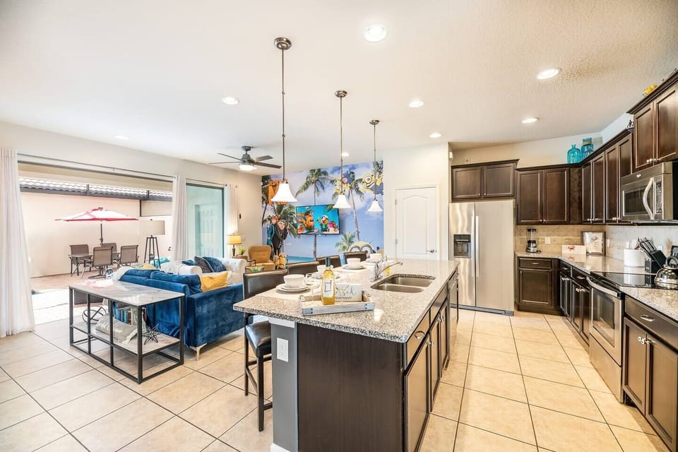 Main Lounge Kitchen, Open Floor Plan