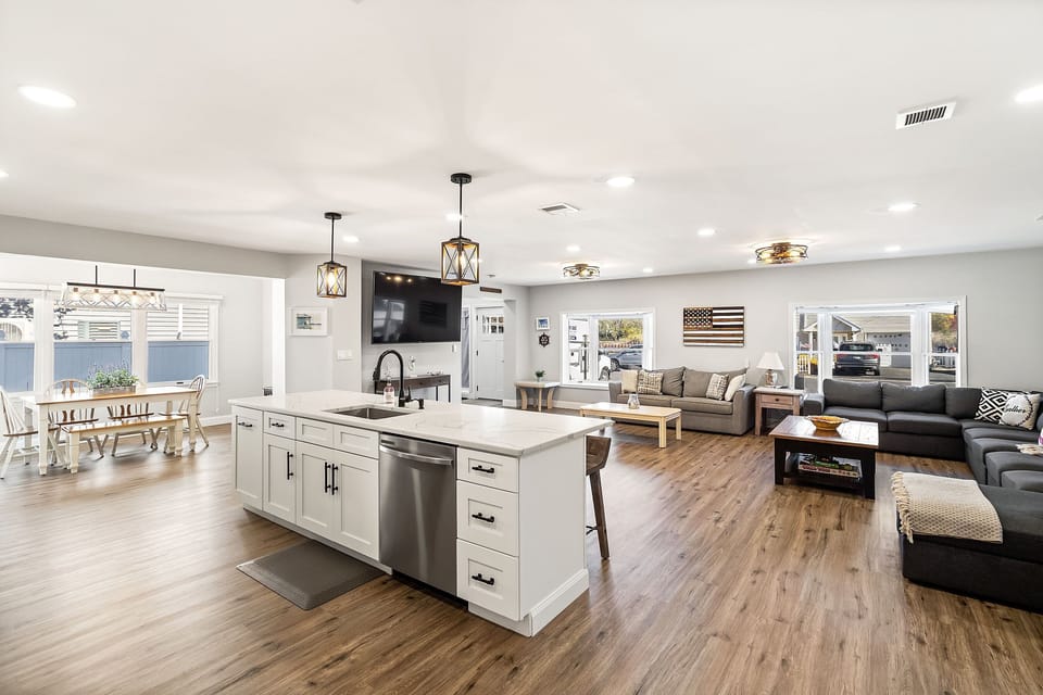 Kitchen with access to Dining Room
