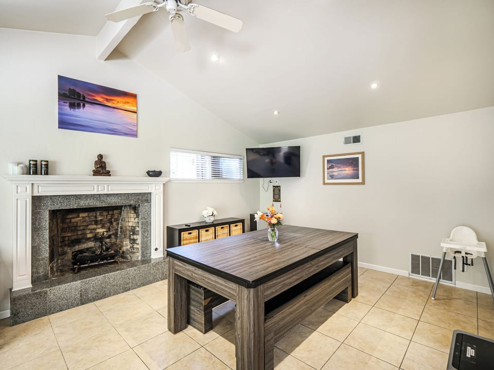 Large dining table that fits ten