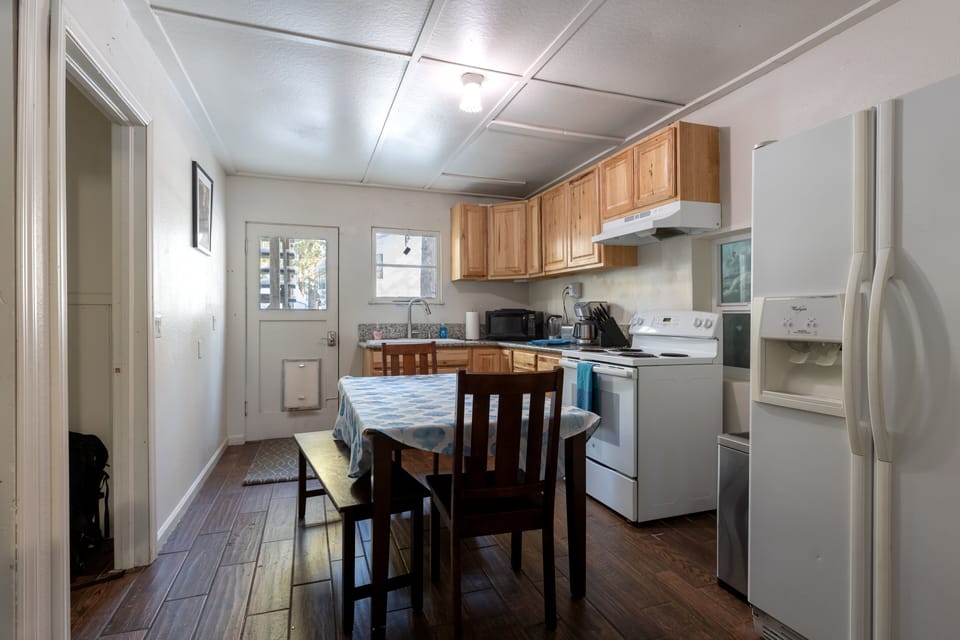 Cottage Dining area
