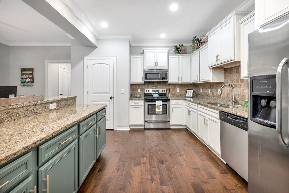 307 Reserve Lane - Kitchen