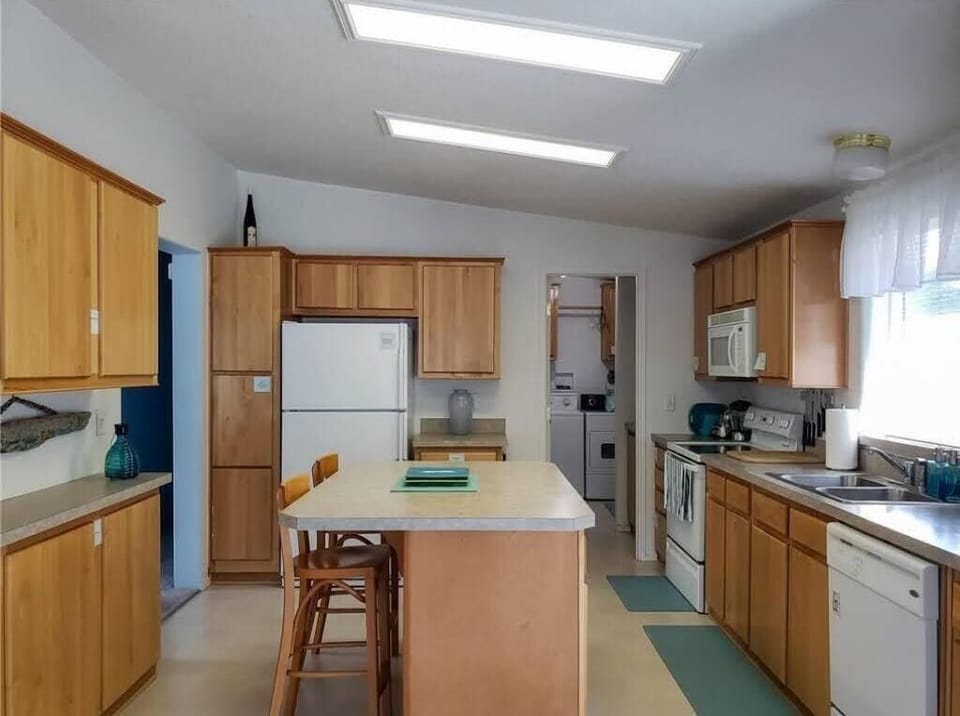 Bright well-equipped kitchen is fun for entertaining 