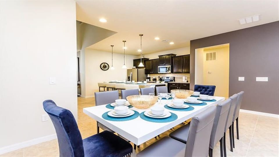 Sweet Home Vacation Home Rentals, Top Resorts Florida Windsor At Westside Resort