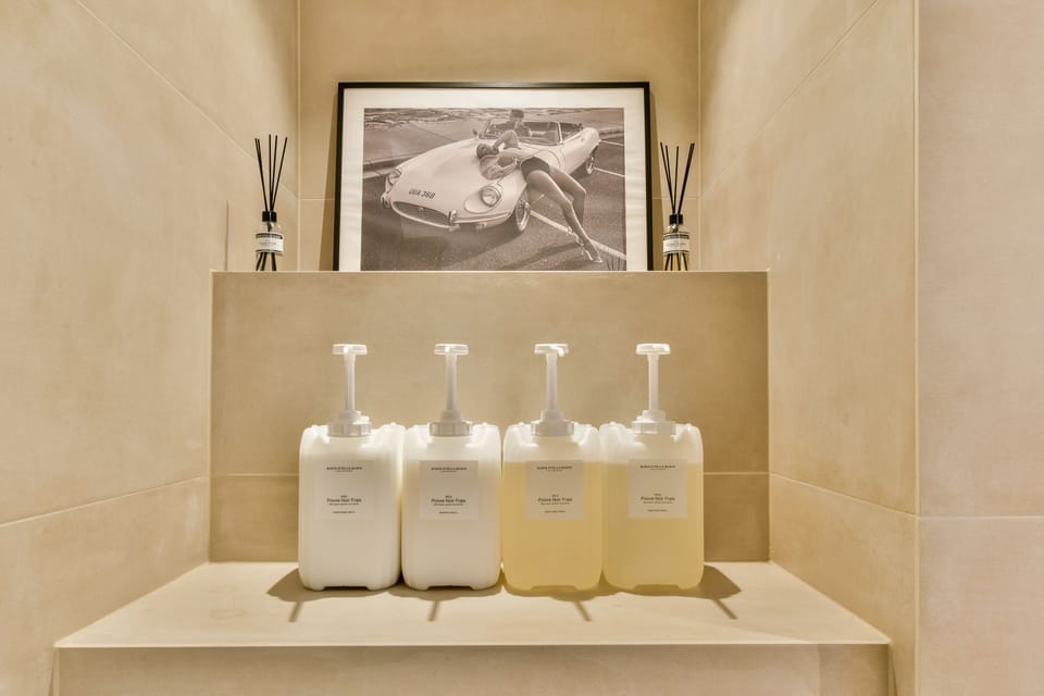 Bathroom amenities