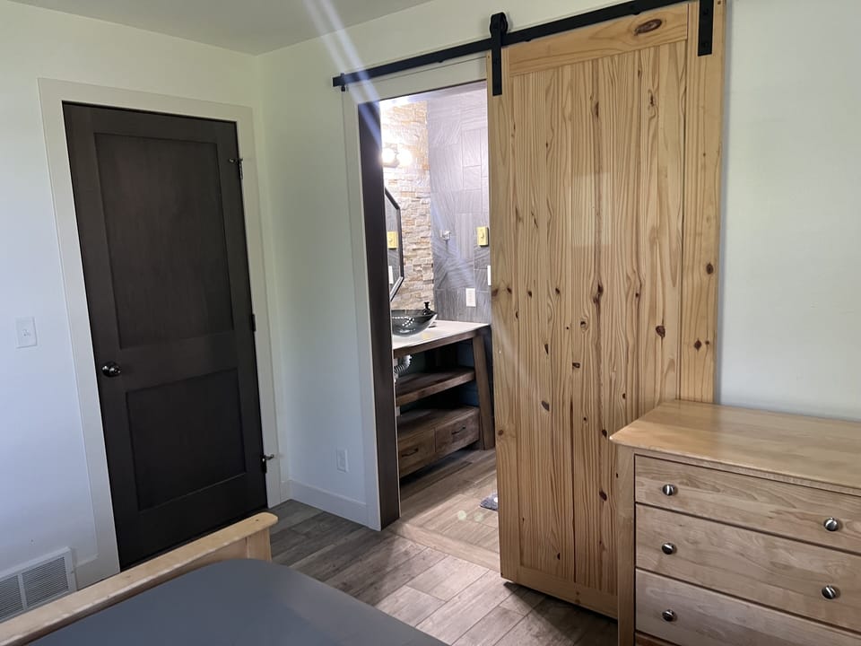 Jack and Jill bath between bunk rooms