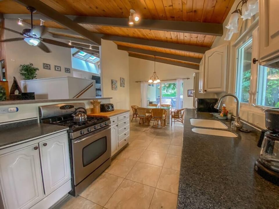 131696cd-514d-46ef-b92f-fbb565817828