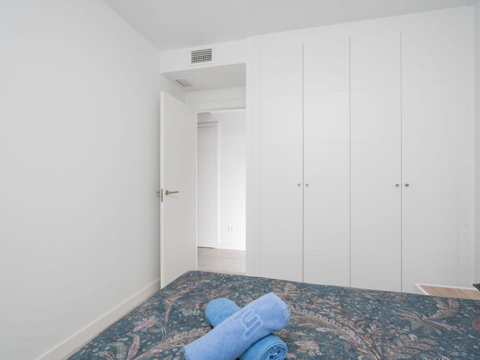 Property, Furniture, Door, Building, Wood, Comfort, Interior Design, Floor, Flooring