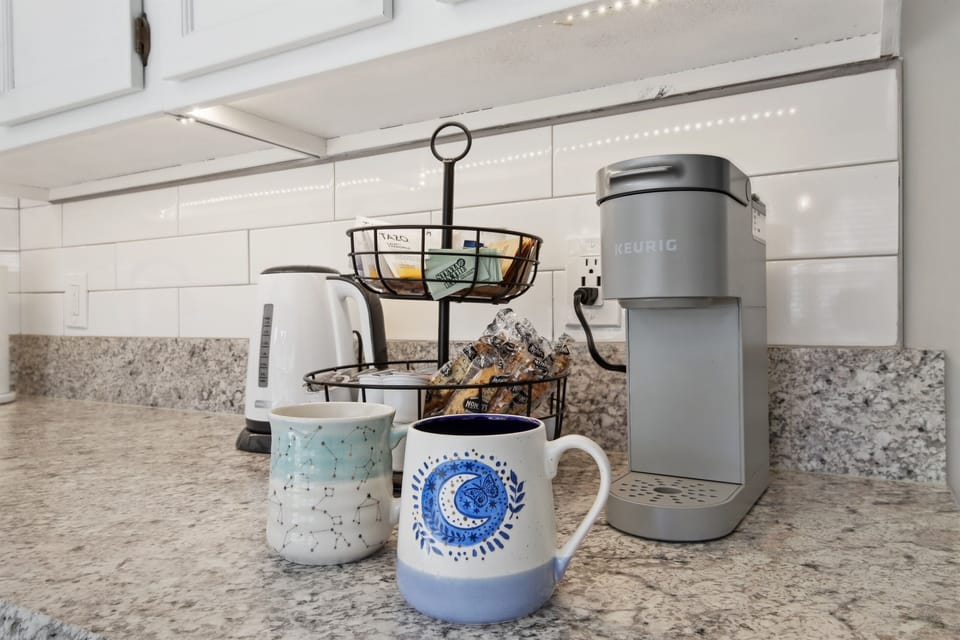 Good morning! You will have options with your morning coffee...regular, decaf, hot tea, hot chocolate, creamer, sugar, sugar-free sweetener and biscottis. There is a Keurig, a French press and an electric water heater.  Today will be amazing!