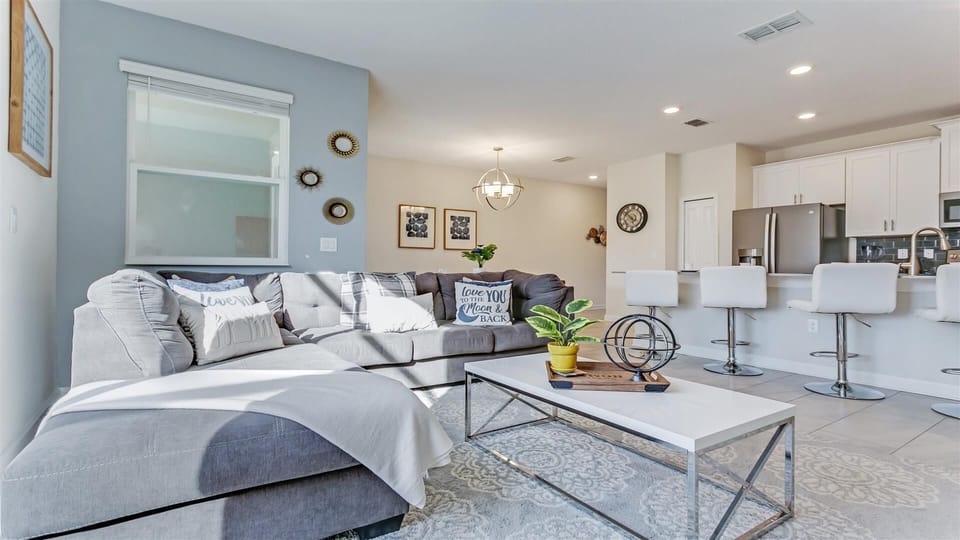 Sweet Home Vacation Home Rentals, Top Resorts Florida Solara Resort
