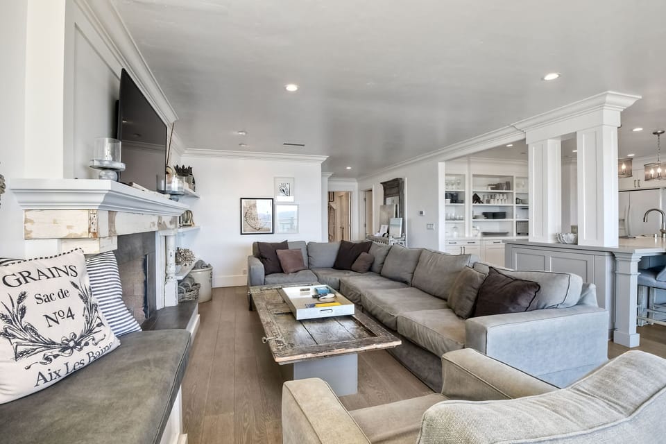 Comfortable seating  for everyone in your group