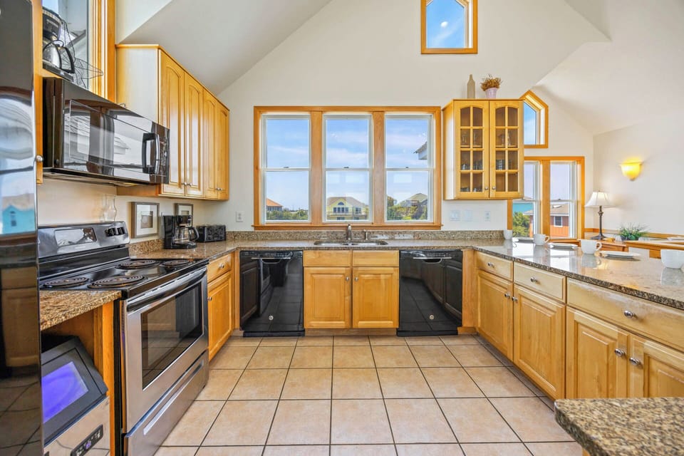 Surf or Sound Realty - 1030 - Salty Paws - Kitchen -1