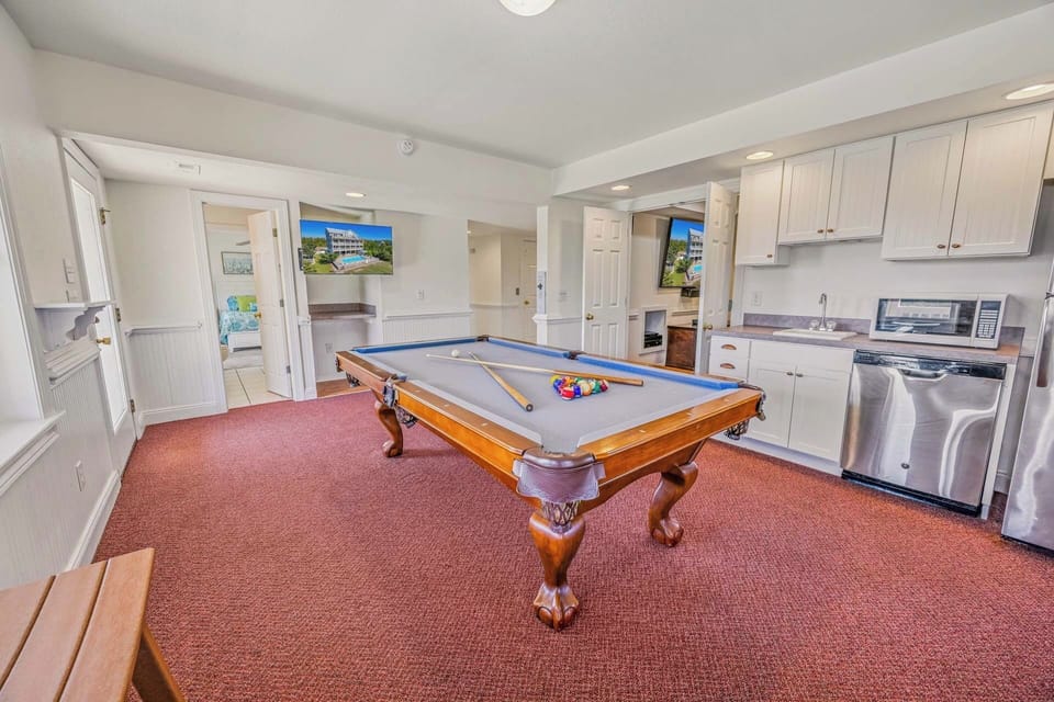 Surf or Sound Realty - 1031 - Spittin Kitty - Game Room -3