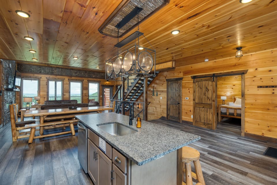 Breakfast bar in the kitchen.