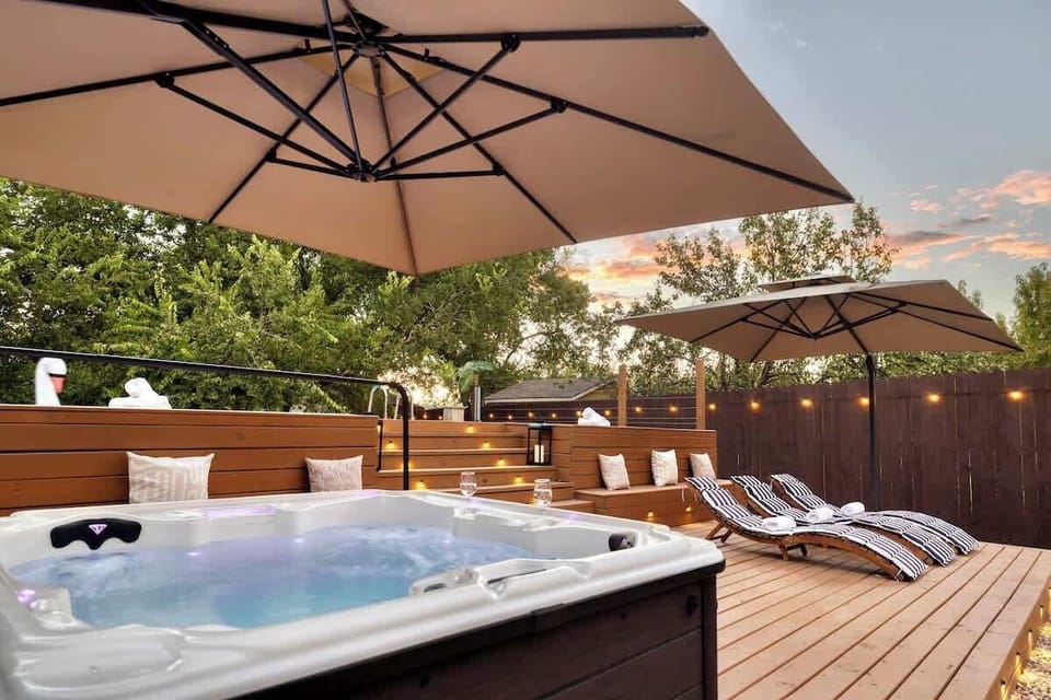 Enjoy sunsets from your hot tub. 