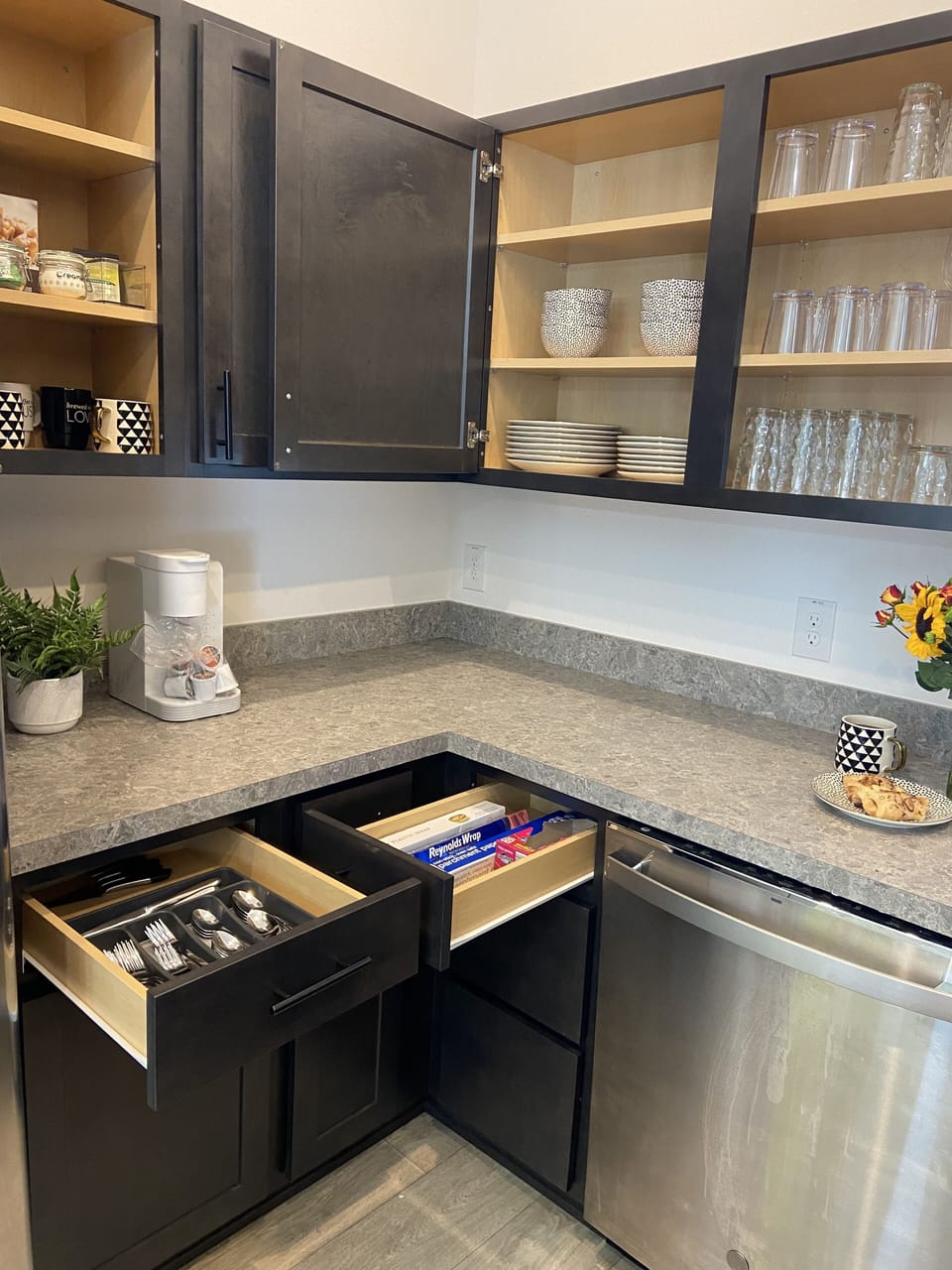 Fully outfitted kitchen