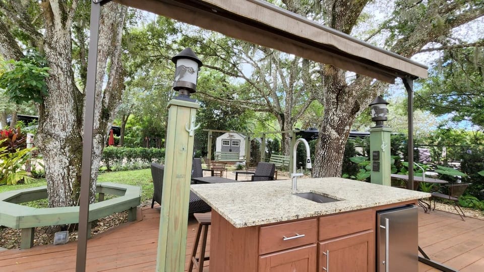 Luxury RV CAMPSITE in River Ranch! Full Hookup! 361 (1018)