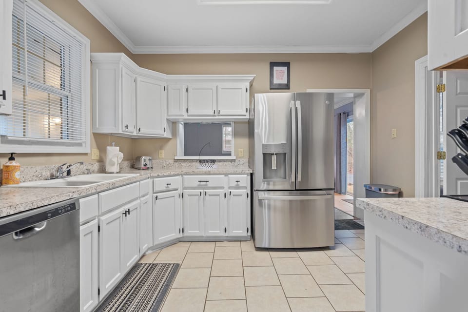 Fully equipped kitchen