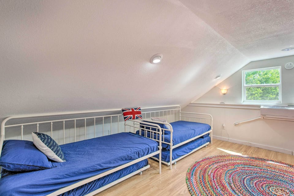 Bedroom 4 | 2 Twin Beds w/ Twin Trundles