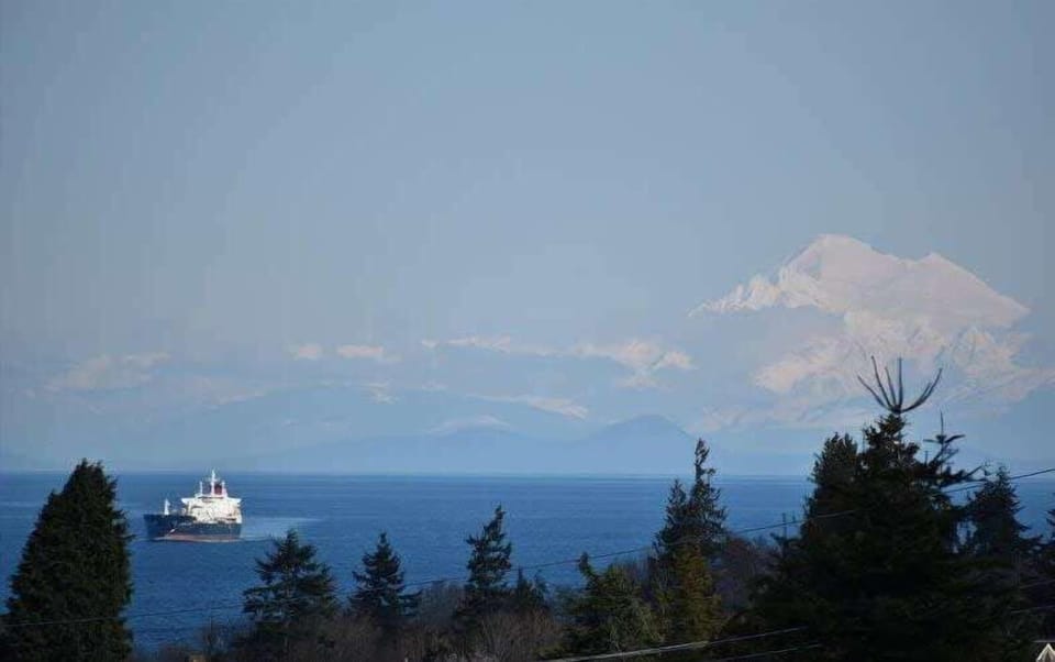 Sunrise view of Mount Baker
