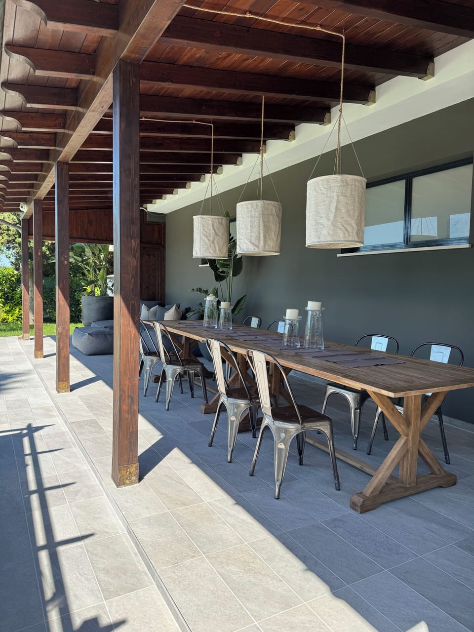 Outdoor dining