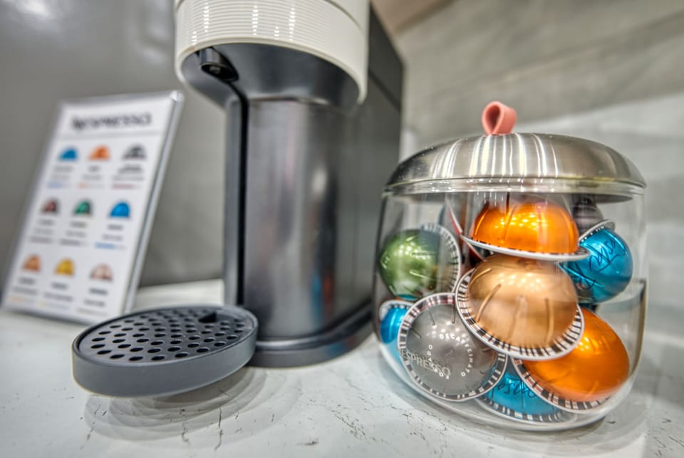 Nespresso Machine & Complementary Vertuo Coffee 
