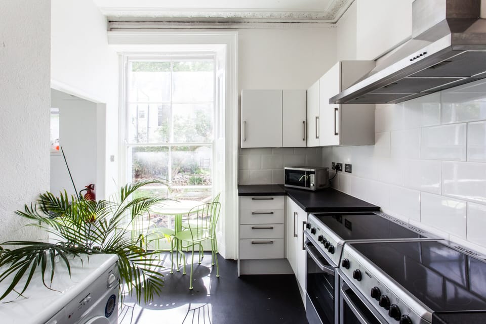 Communal kitchen available at Oakfield House