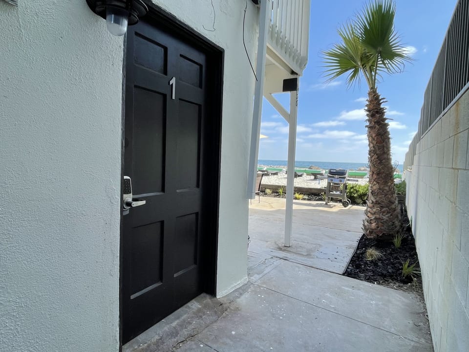 925-1 Front Door
