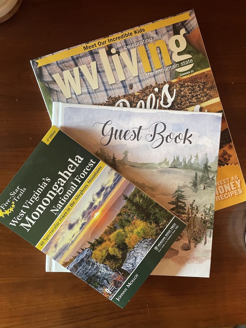 Sign our guest book and learn about the area while you're at it! Plenty of brochures for local attractions and hikes!