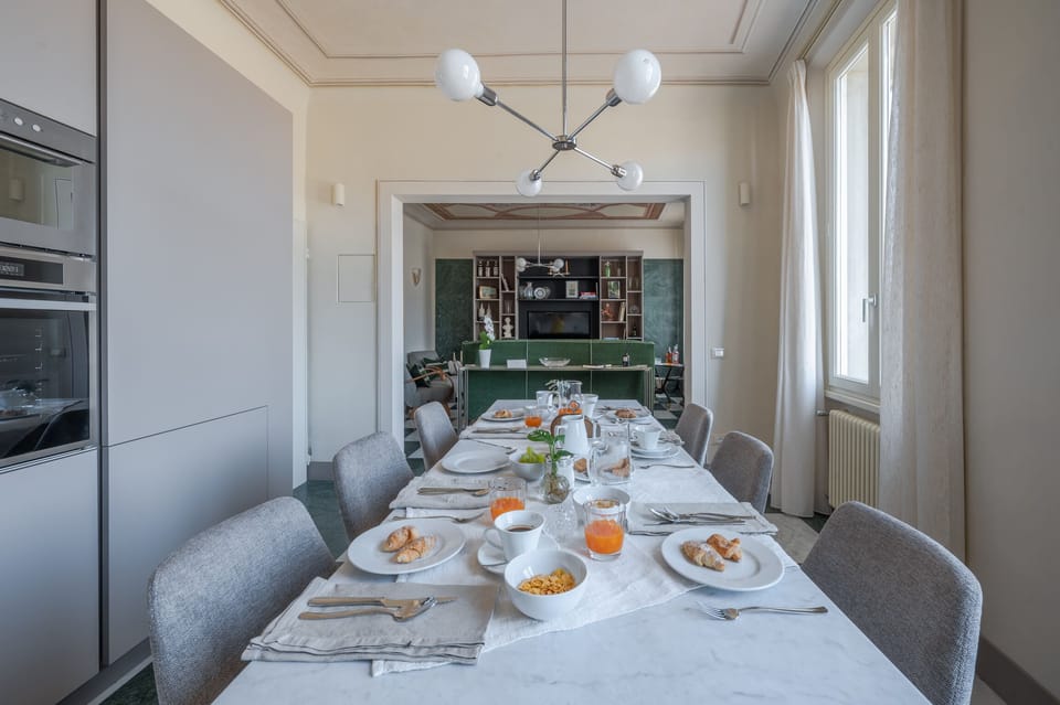 The spacious and bright fully furnished and equipped kitchen