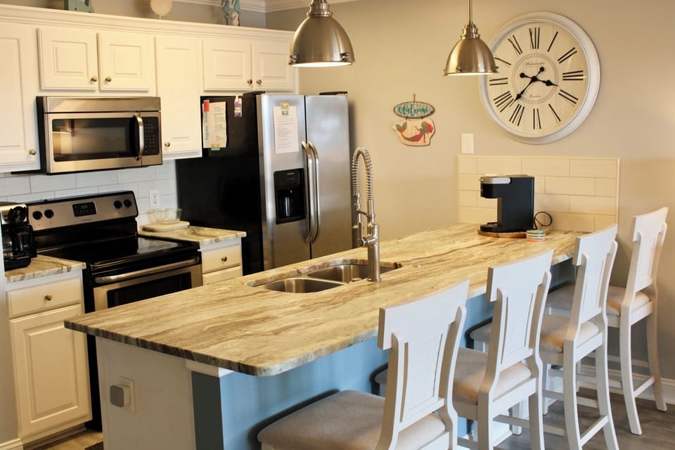 Beautiful Kitchen Area with Barstools