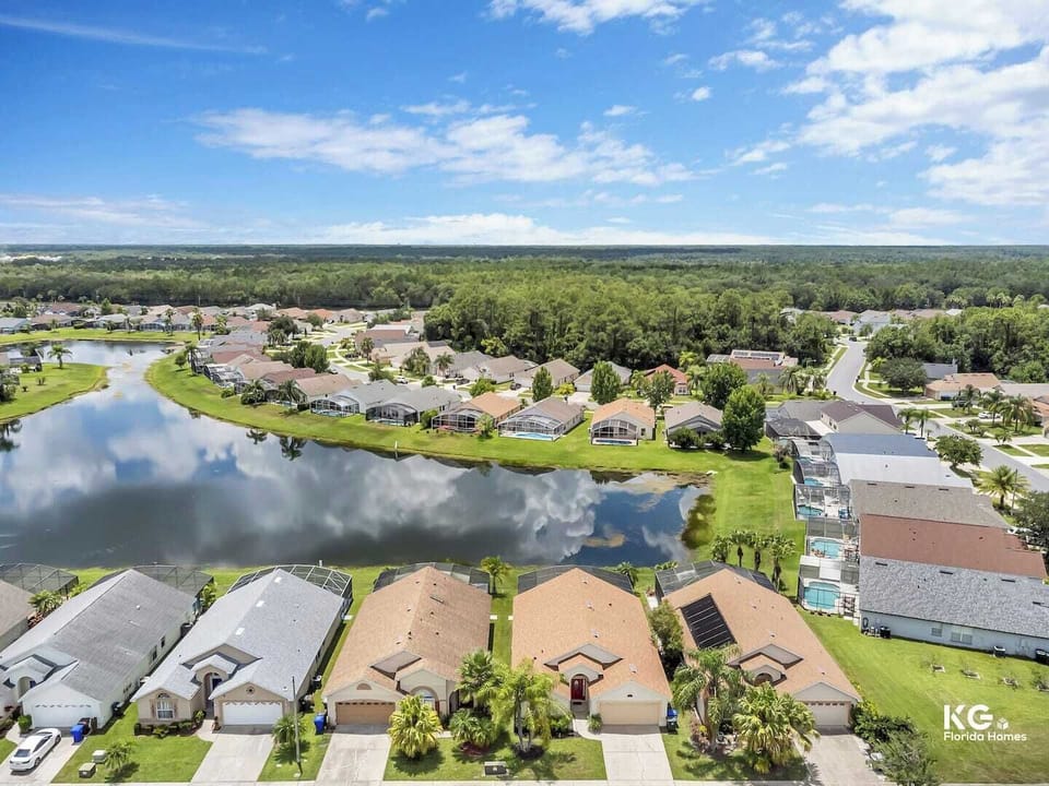 View of the lake and the neighborhood from the air