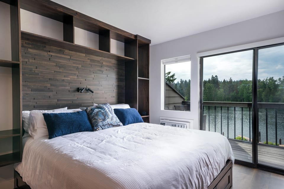 Super comfy bed to end your day of adventure |  King-sized bed |  Main Level